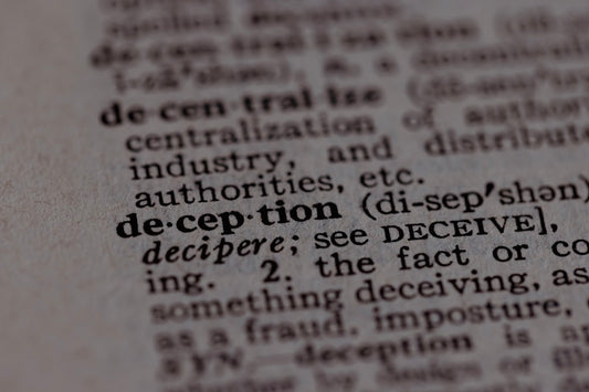 The Psychology Behind a Good Deception Detector